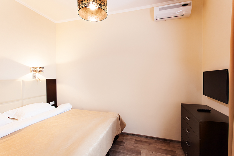 2-мест. 2-комн. СЕМЕЙНЫЙ ПК площадь номера 28-47 м2, питание Люкс